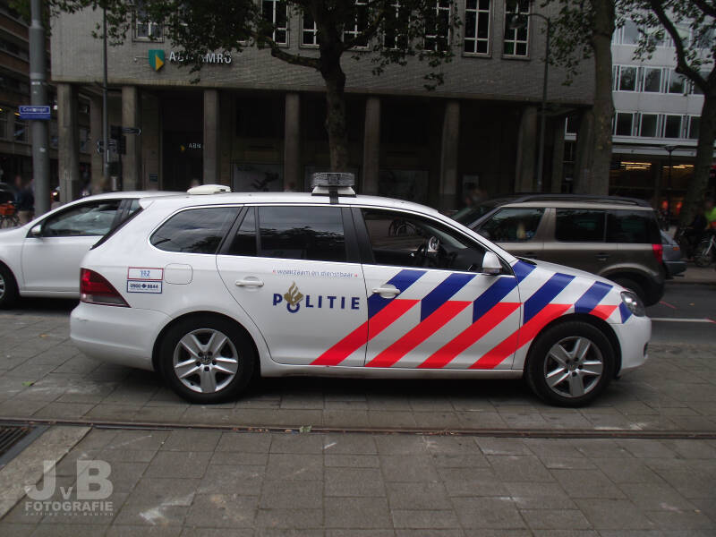Volkswagen Golf Station Hondenbrigade Rotterdam. Dit type voertuig is tot medio 2014 in gebruik geweest bij de Rotterdamse hondenbrigade. (2)