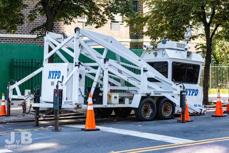 NYPD Mobile Camera/Observation unit Patrol Borough Bronx PBBX 995108