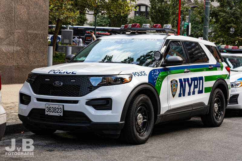 Ford Explorer Police Interceptor Utility (New livery) 363823 MTS Midtown South