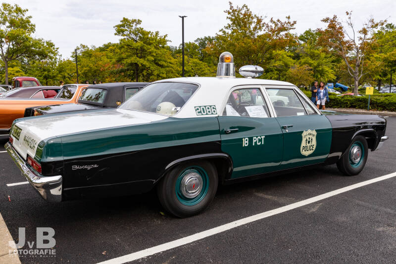 2086 18 PCT NYPD Vintage Chevrolet Biscayne (1966)