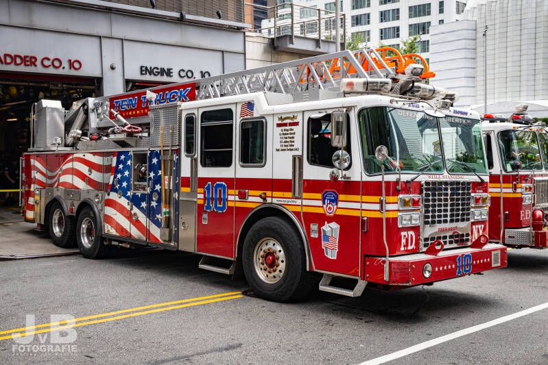 Ladder 10 Ten House - Manhattan