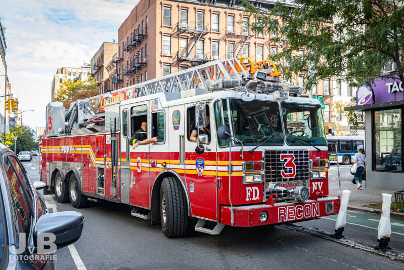 Ladder 3 - Manhattan