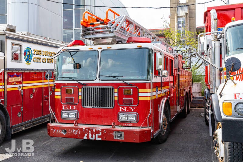 Spare/Reserve Ladder 702 (Roosevelt Island)