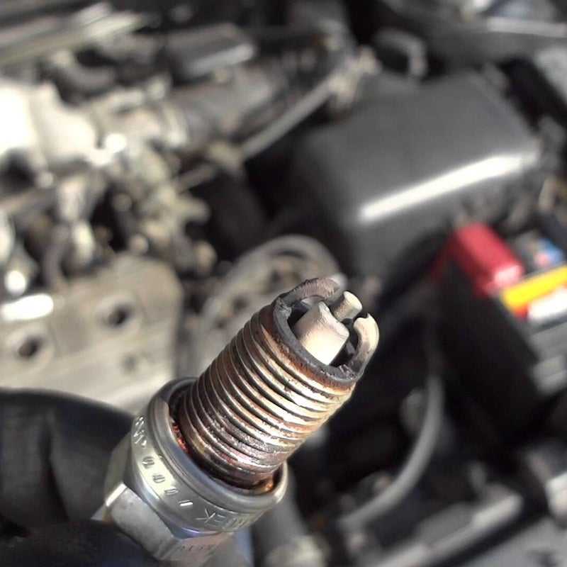 to-clean-or-replace-a-spark-plug4-2.jpg