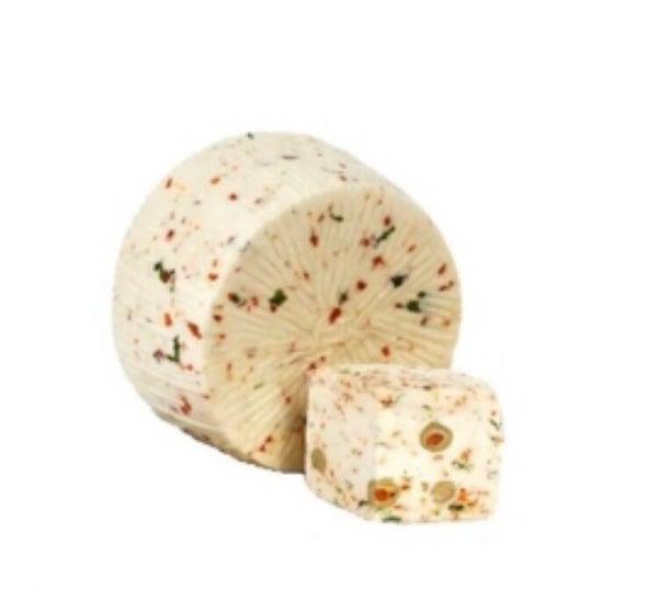 Pecorino met pittige pepers, rucola en olijven