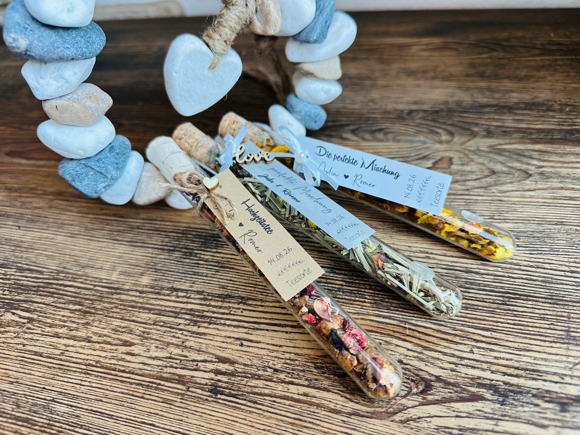 Hochzeitstee Gastgeschenk Winterhochzeit - hochwertiger Tee mit Anhänger & Deko