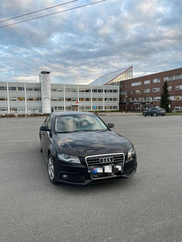 AUDI A4 2010