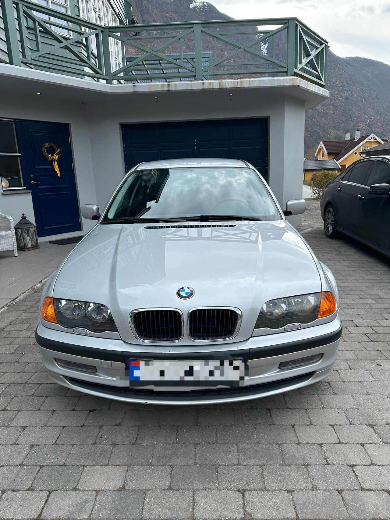 BMW E46 2001