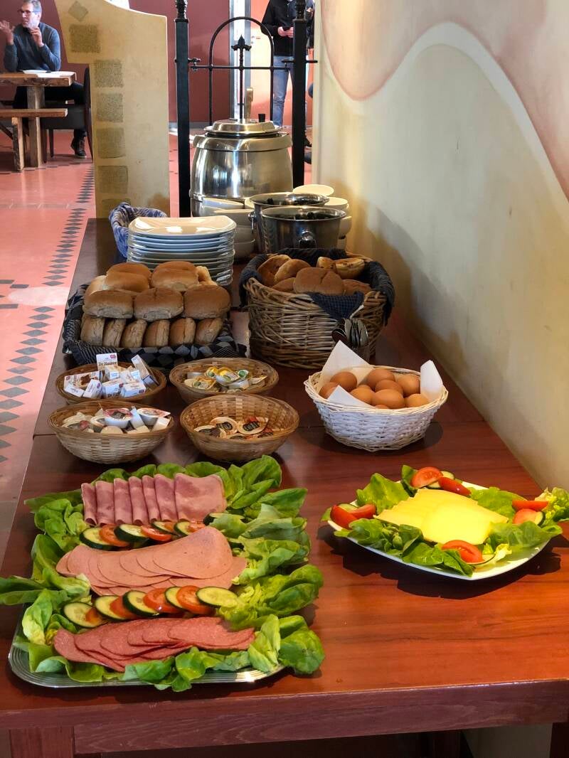 Koffietafel Kamelenmelkerij Smits