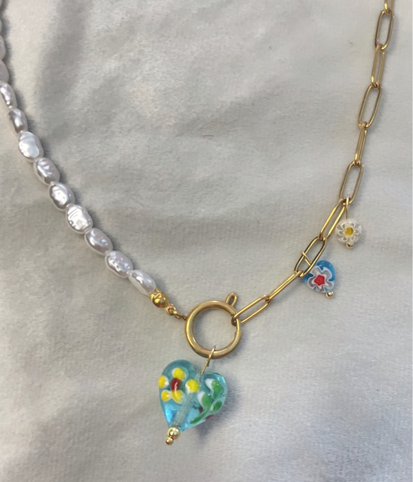 Good feeling necklace