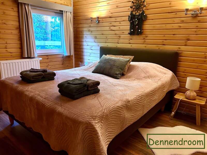 dennendroom-standard-uhd4xs.jpg