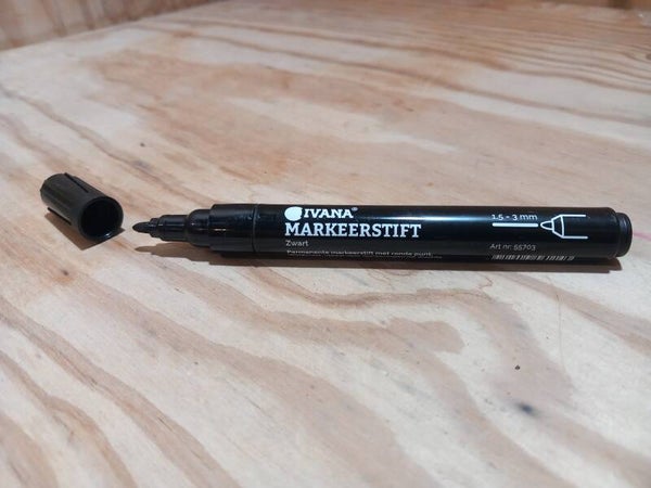 Permanent markeerstift zwart