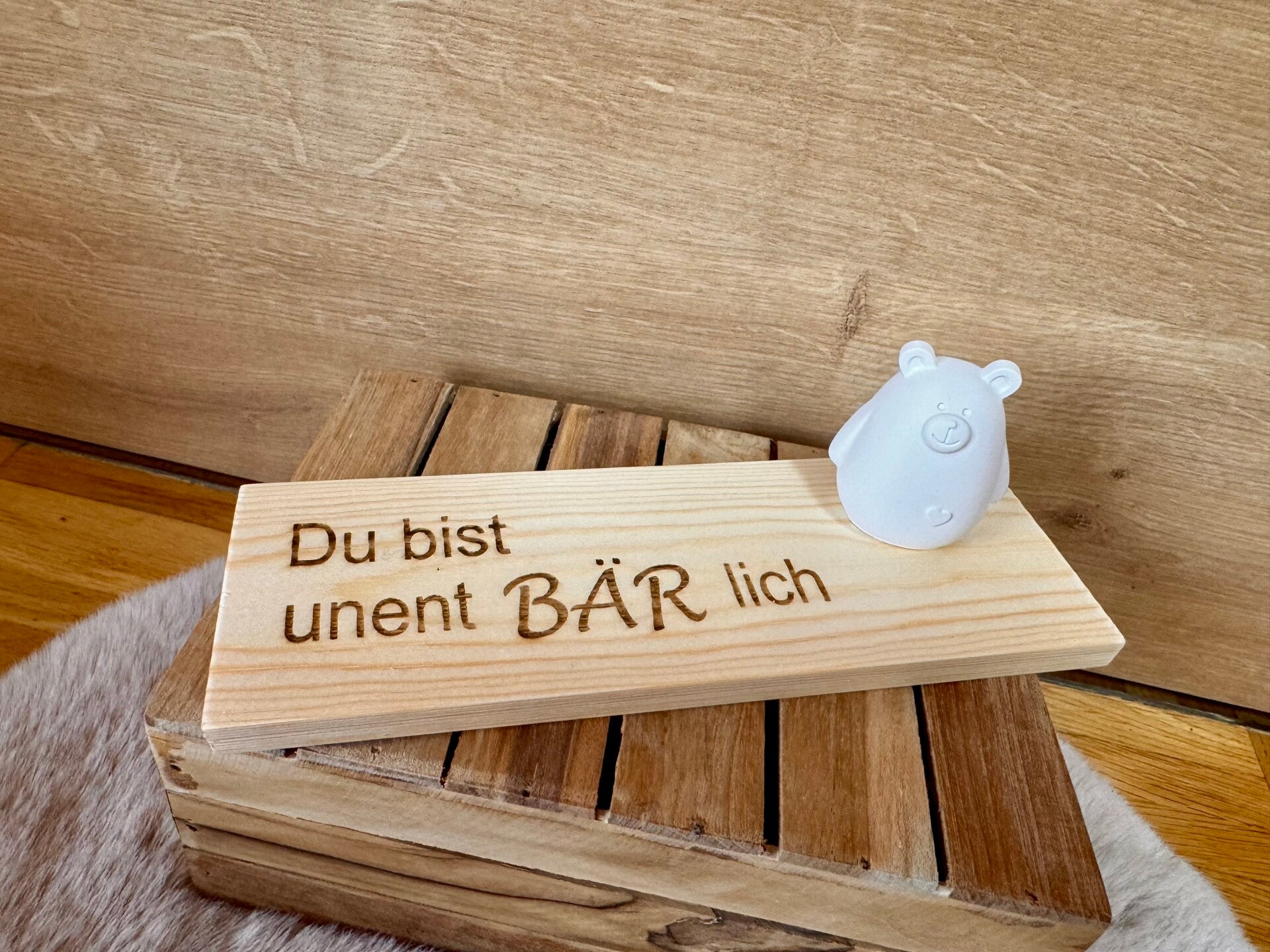 Dekoschild aus Holz