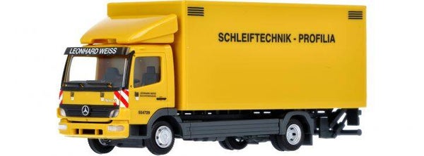 Herpa 950053 - H0 MB Atego´04 Ko-LKW L. Weiss