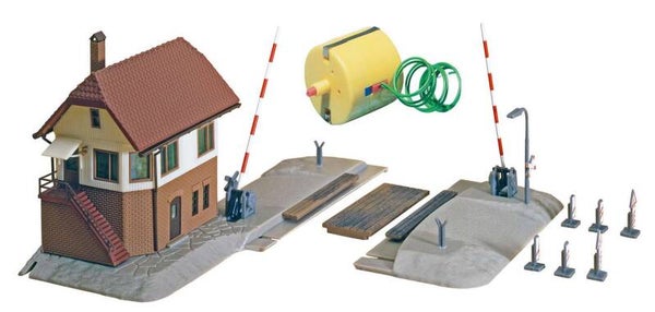 FALLER 222170 N Bahnübergang mit Stellwerk