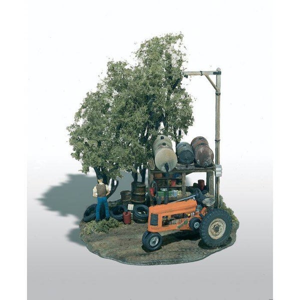 WOODLAND M112 H0 Kleine Traktor Tankstelle