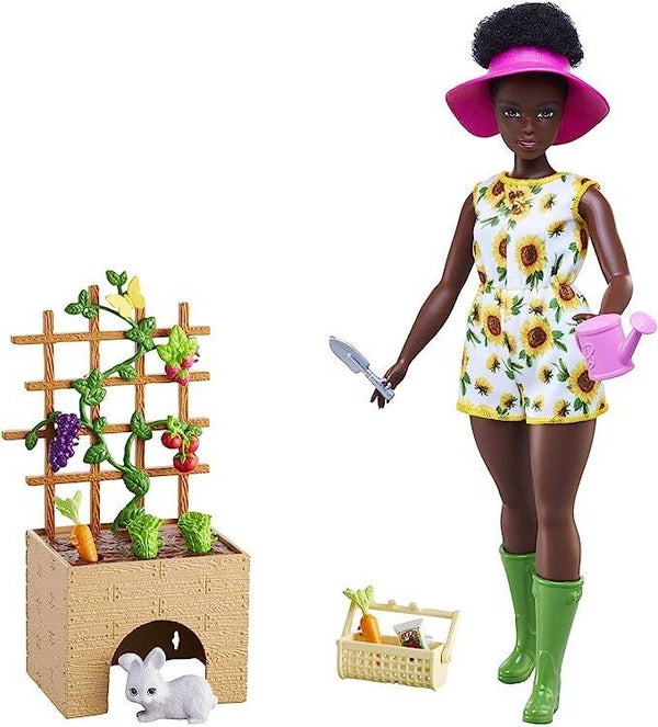 MATTEL BARBIE - Garten-Spielset mit Barbie-Puppe (ca. 29 cm, brünett, kurvig) HCD45