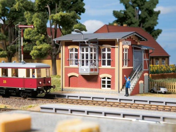 Auhagen H0 11411 Stellwerk Oschatz