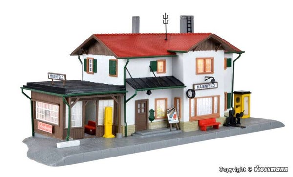 Kibri 39496 H0 Bahnhof Maienfeld inkl. Hausbeleuchtungs- Startset