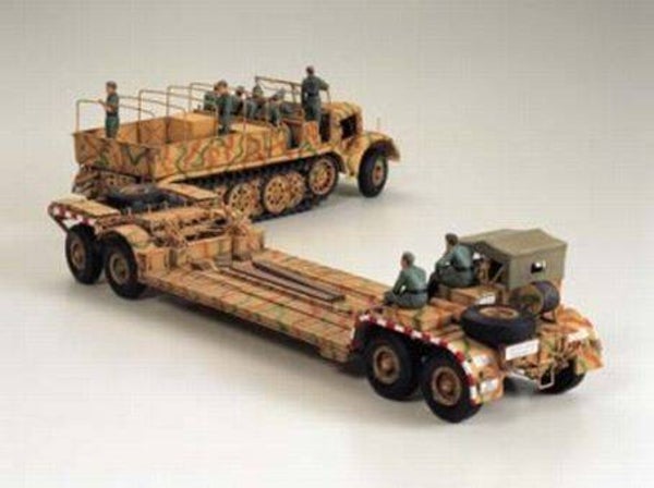 TAMIYA 35246 1:35 FAMO+Tank Transport