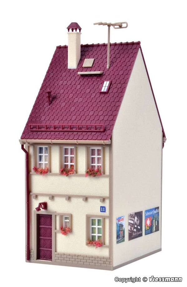 Vollmer 43670 H0 Wohnhaus Bahnhofstrasse 11