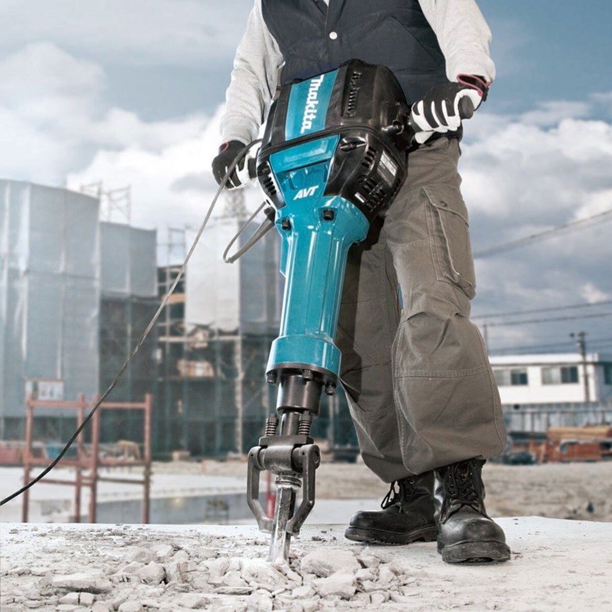 Makita HM1812 AVT Electric Breaker 1700W 110V