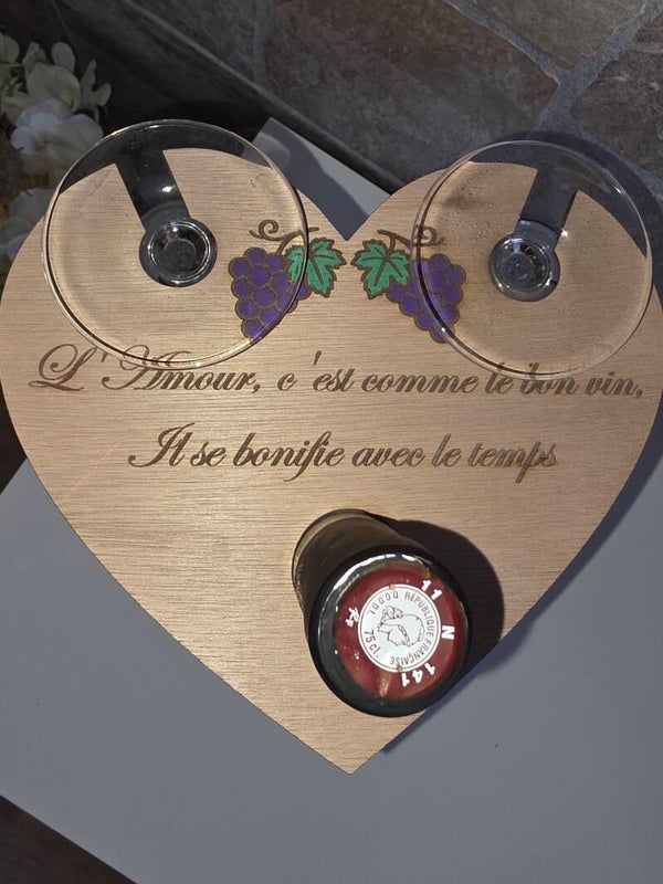 Porte verres suspendu en bois