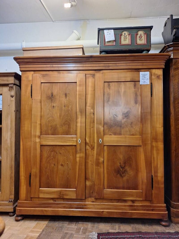 Biedermeier Kirschschrank