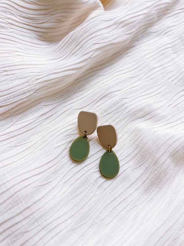 Sarah | moss green