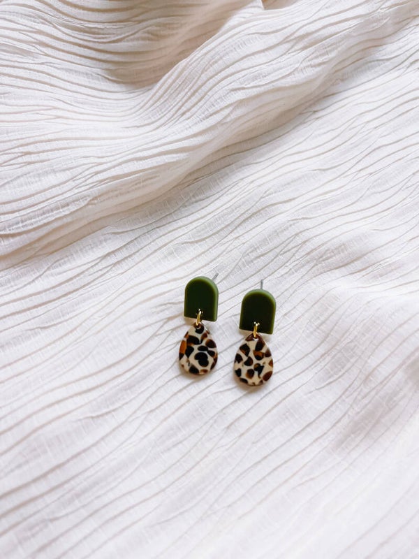 Coco | moss green & caramel tortoise