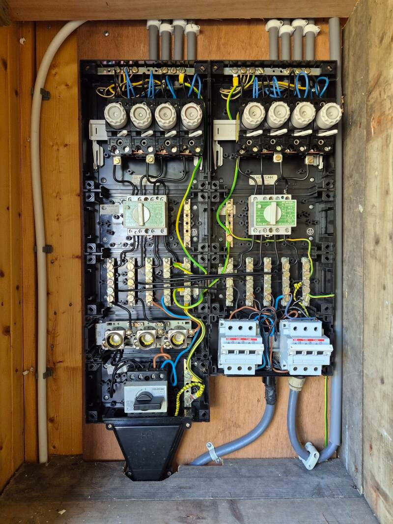 2-standard-uuybdj.jpg