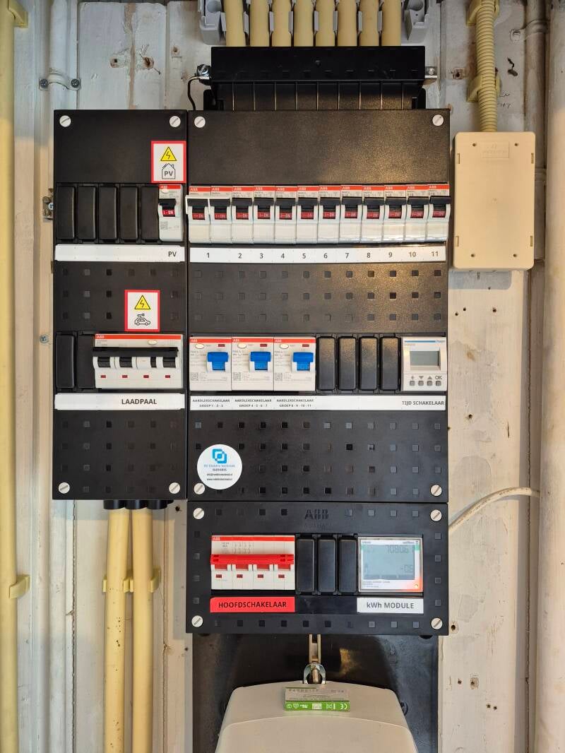 4-standard-jkc7g8.jpg