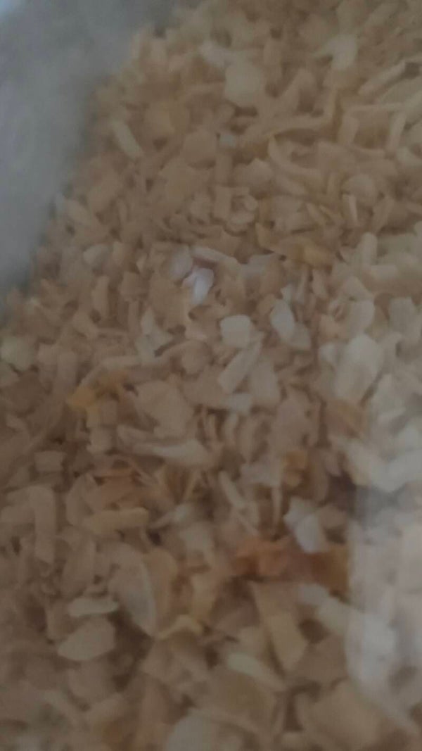 Fresh dehydrated chopped onion
