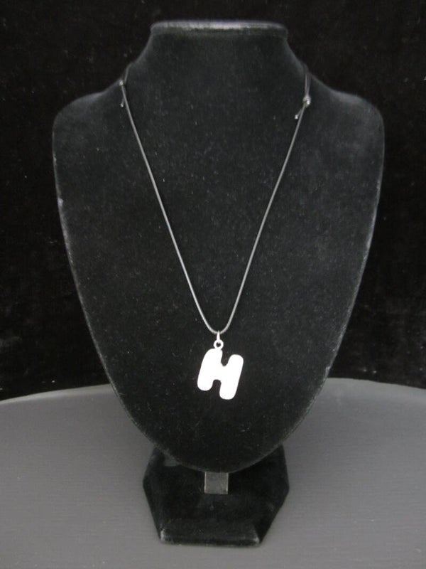 Letterhanger H van zilvertin