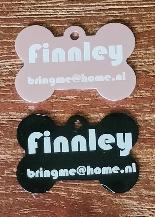 Dog tags  bot vorm. Verschillenden kleuren.