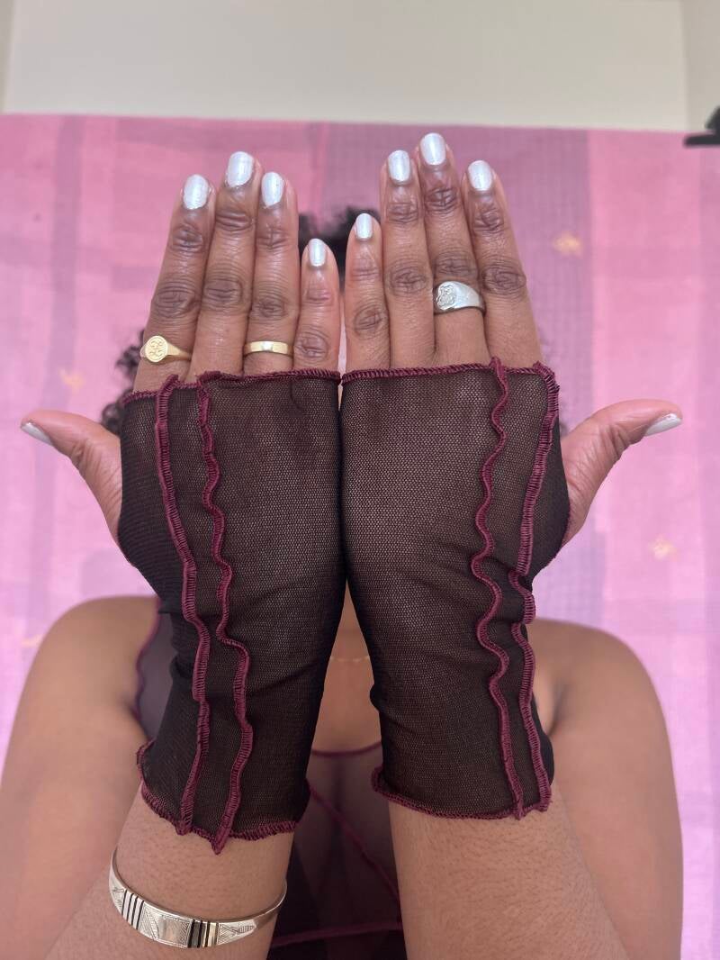 ONE SIZE - MESH GLOVES - Black