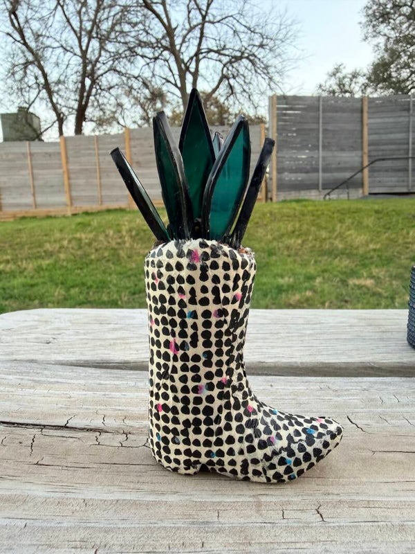 Abstract pattern boot with small agave