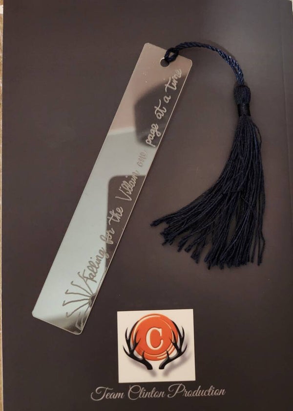 Falling For the Villain Bookmark