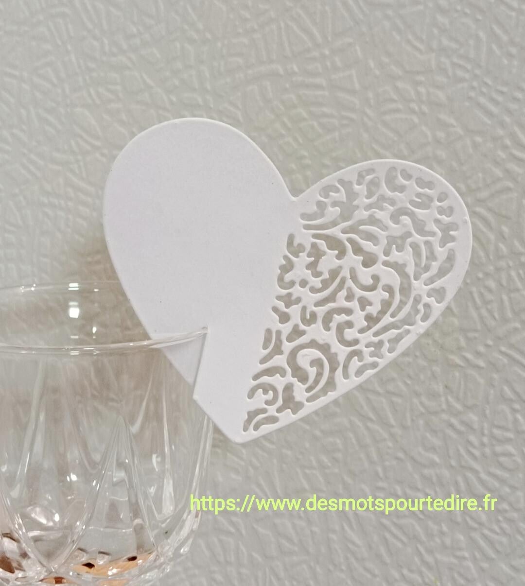 Marque-place coeur - Découpe Embellissement en papier pour scrapbooking (RéfA23)