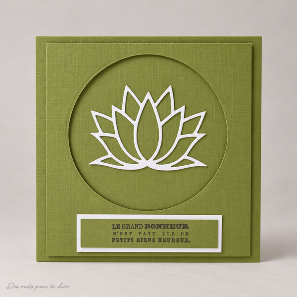 Carte artisanale kaki et lotus blanc – Petits bonheurs