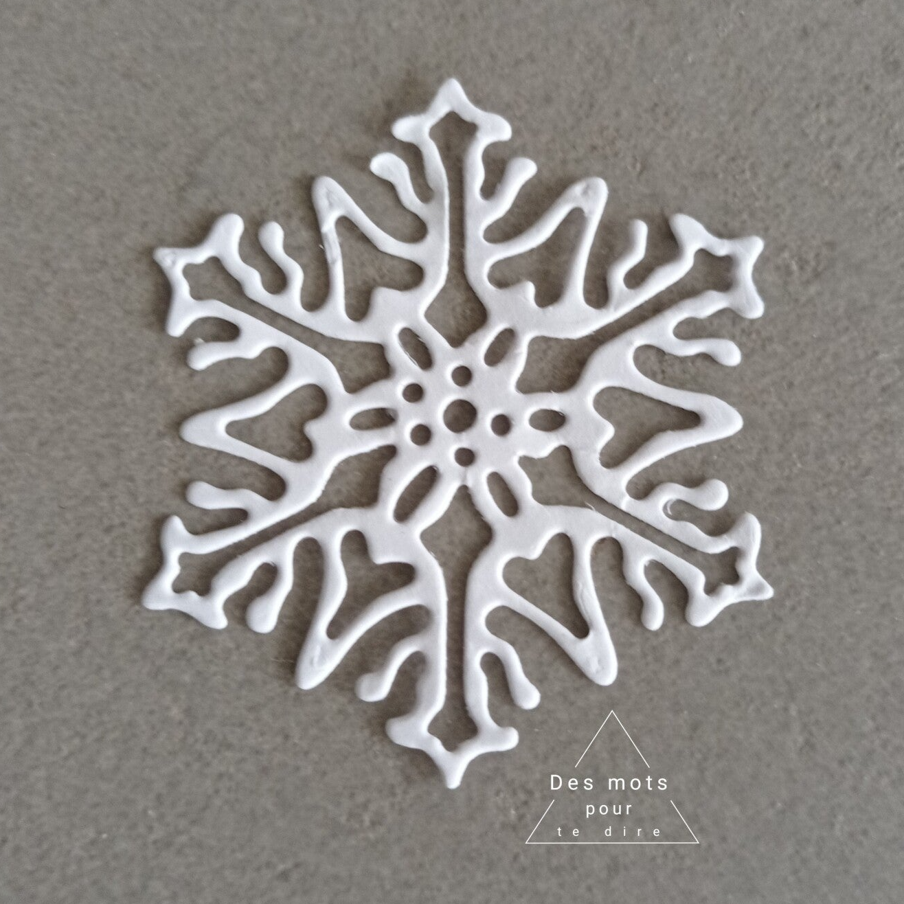 Découpe "Flocon de neige" (Réf. N32)