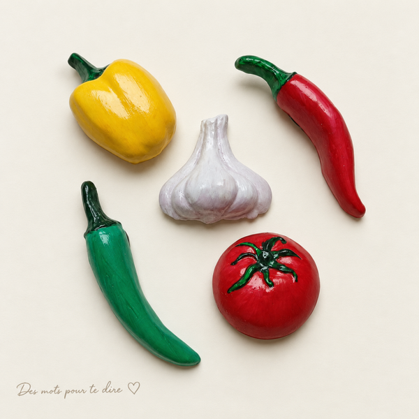 Lot de 5 aimants légumes en plâtre – Poivron, ail, tomate et piments