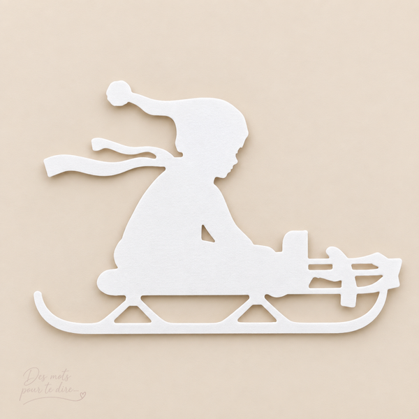 Découpe garçon sur luge en papier – Réf. N27
