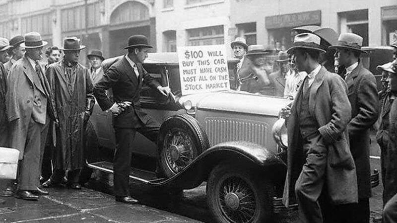 Dividendoverzicht 2021, 2022 en 2023 van de 100 grootste Nederlandse aandelen. Hierin o.a. de ex-dividenddatum en de datum dat het aandeel het dividend  uitbetaalt (betaalbaarstelling).  Tevens het laatste dividendnieuws en een taxatie / schatting van de 