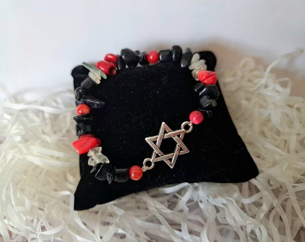 Pulsera ónix, coral y fluorita con símbolo estrella de David