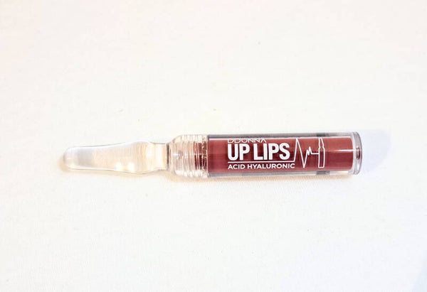 Lip gloss con ácido hialurónico