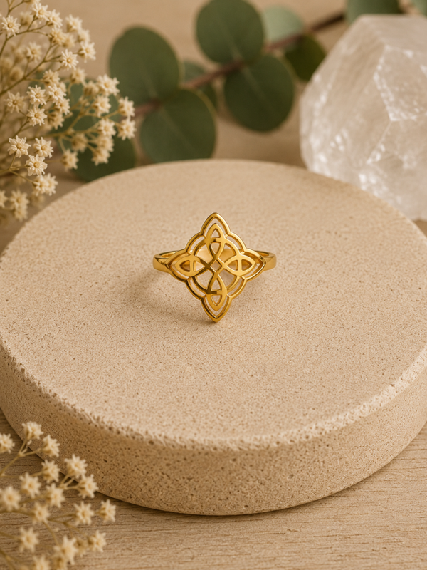 Anillo Nudo de Bruja – Acero Ajustable Color Dorado MOD1