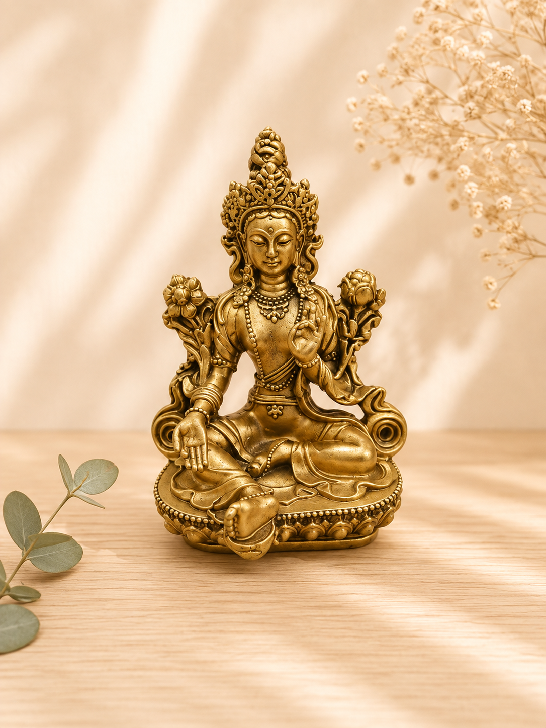 Diosa Tara de Resina – 13 × 8 × 6 cm