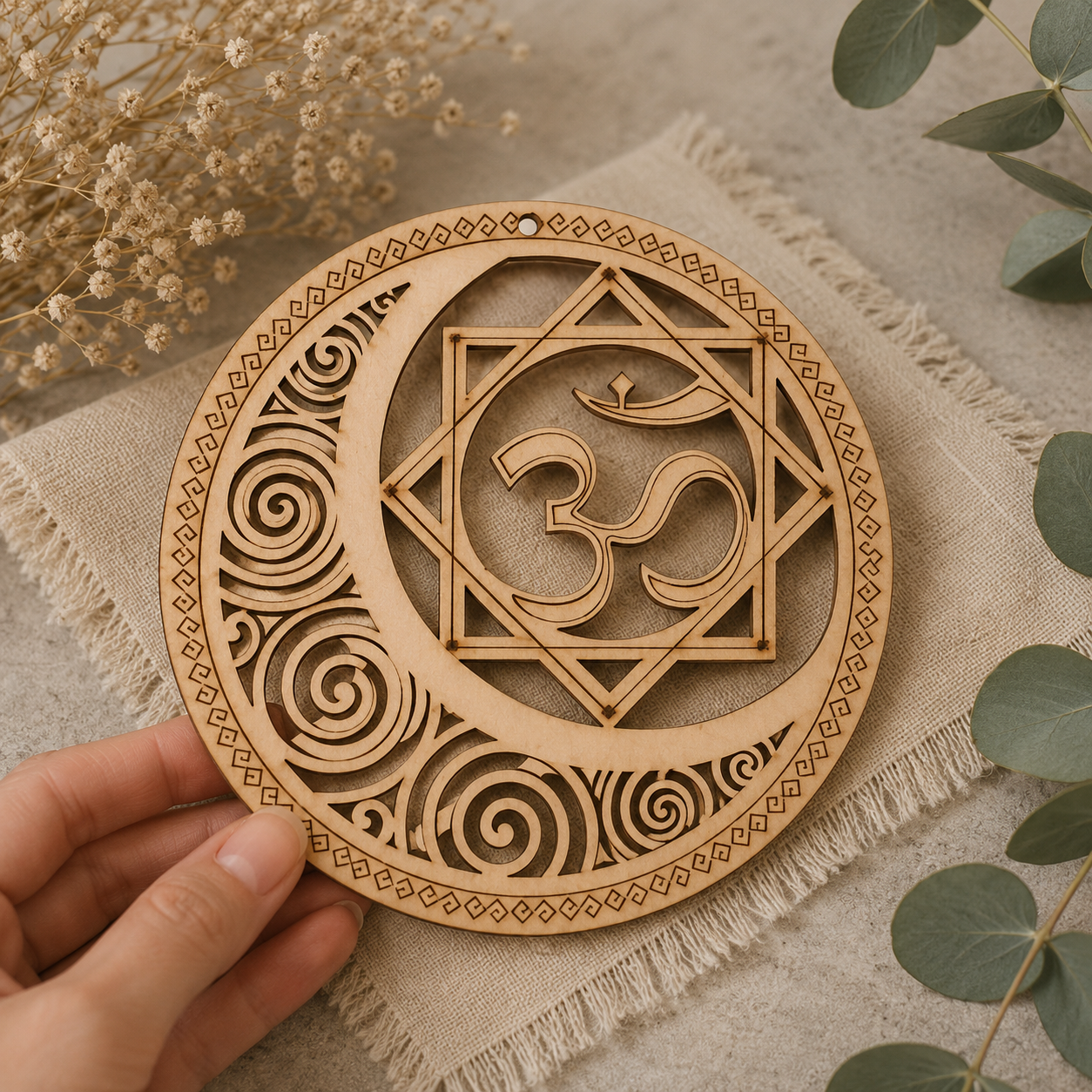 Colgador Luna OM en madera