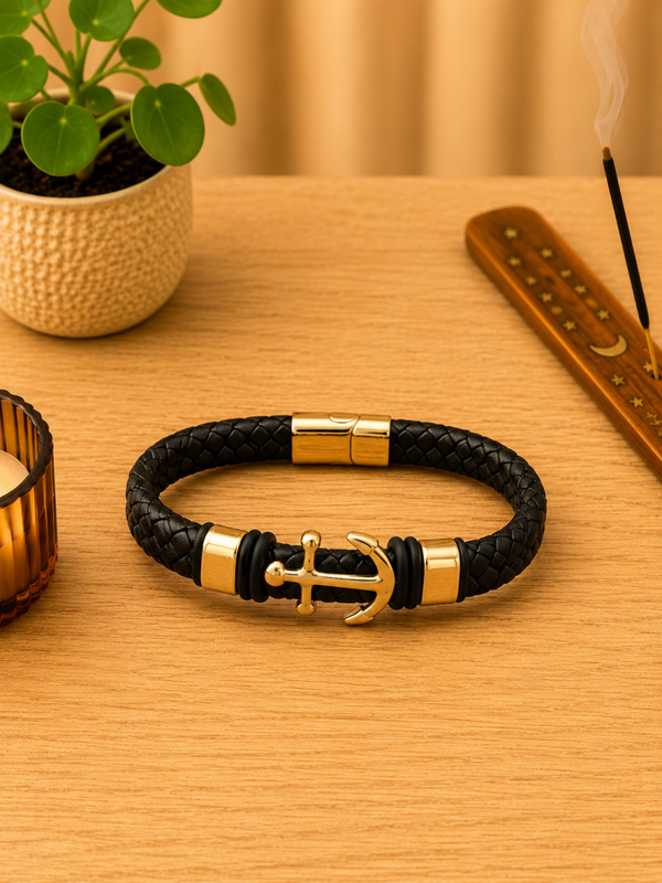 Pulsera de Cuero y Acero con Ancla Dorada